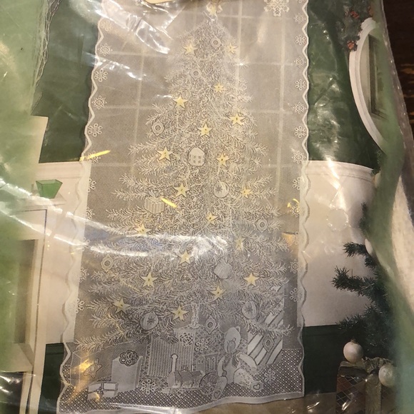 NWT Christmas Panel - Picture 3 of 4